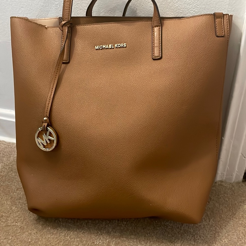 Micheal Kors bag